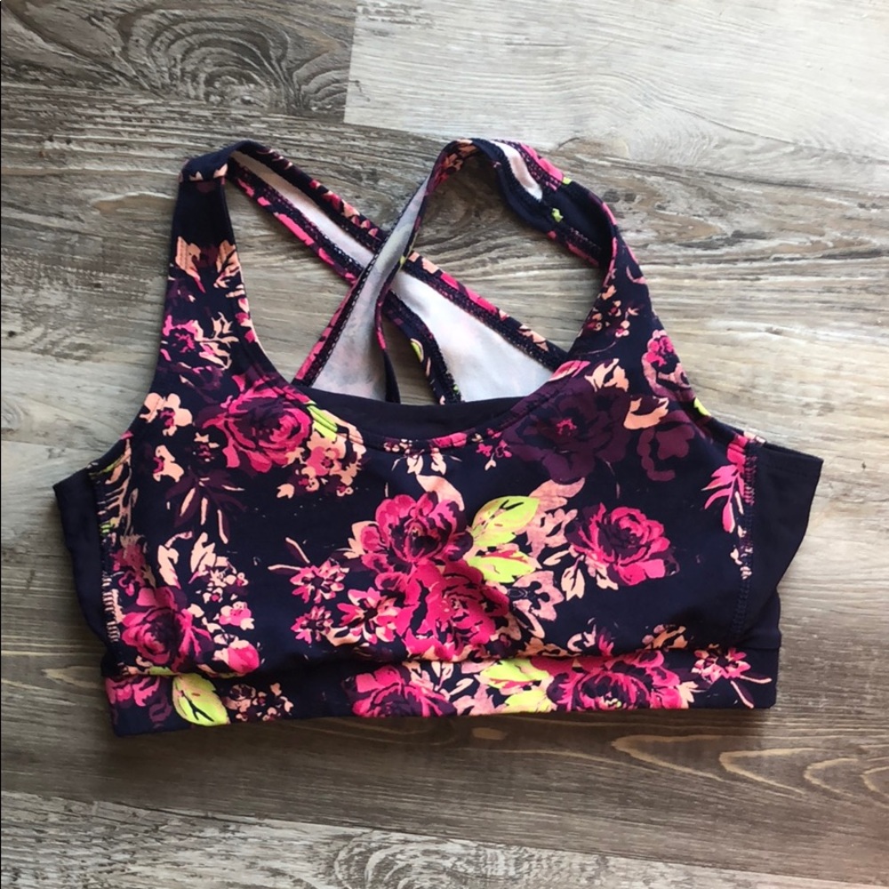 💪 Sports Bra. 4 for $20 Eligible. B-8.